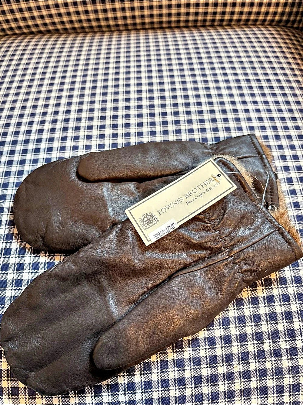 Fownes Brothers fur lined Leather mittens in Brown